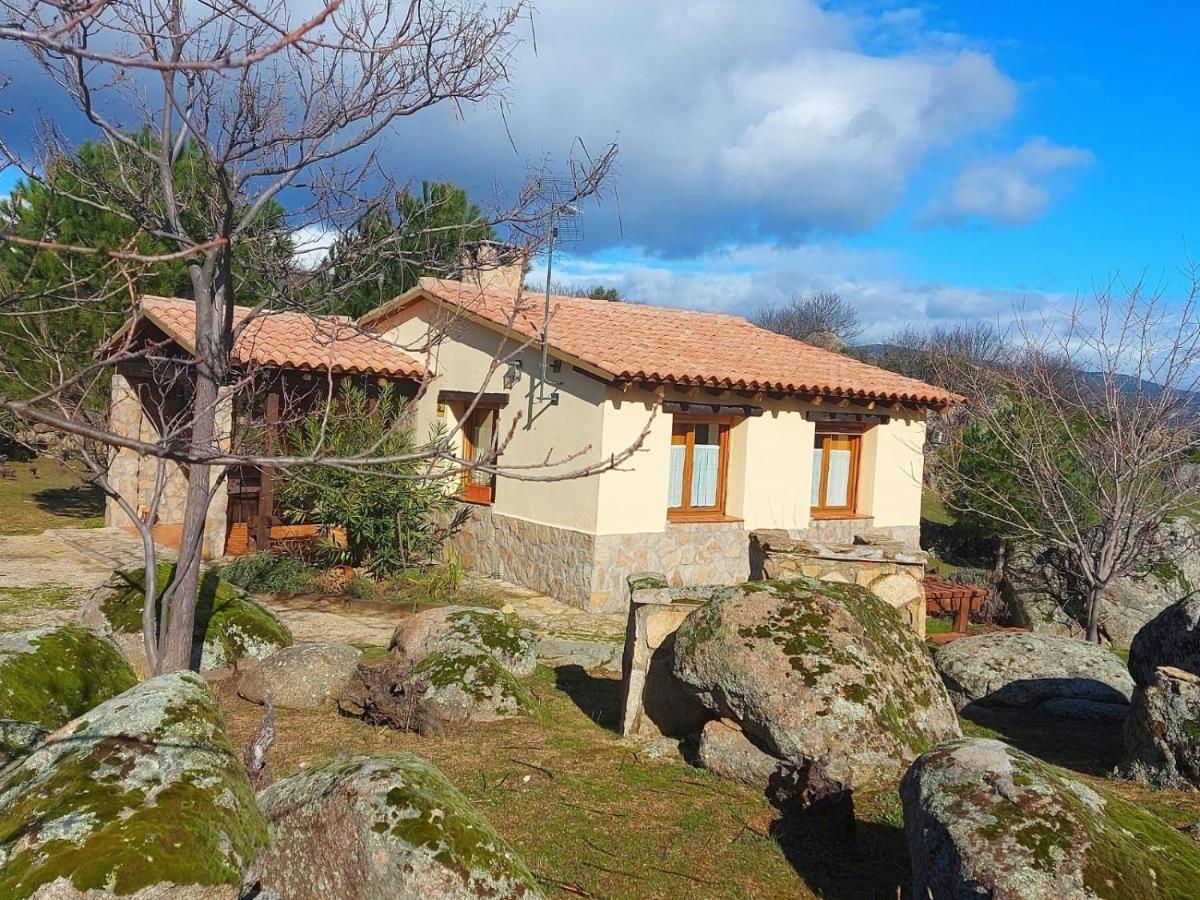 Casa Rural Amarilla Ávila Exteriör bild