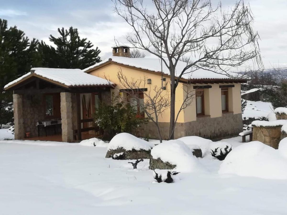 Casa Rural Amarilla Ávila Exteriör bild