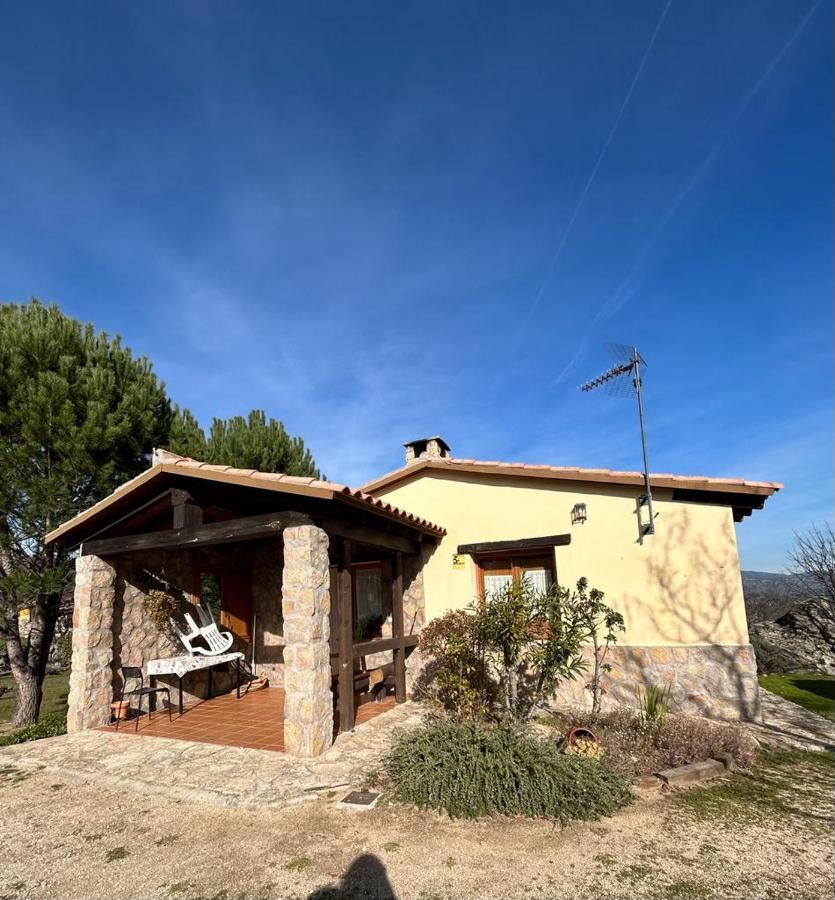 Casa Rural Amarilla Ávila Exteriör bild